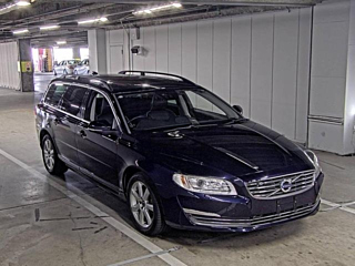 VOLVO V70 2016