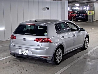 VOLKSWAGEN GOLF 2016