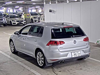 VOLKSWAGEN GOLF 2016