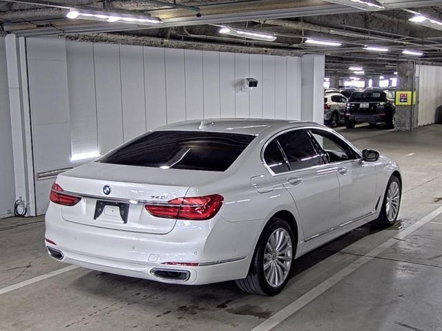 BMW 7 SERIES 2016
