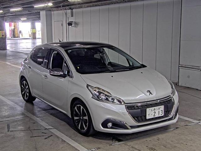 PEUGEOT 208 2017