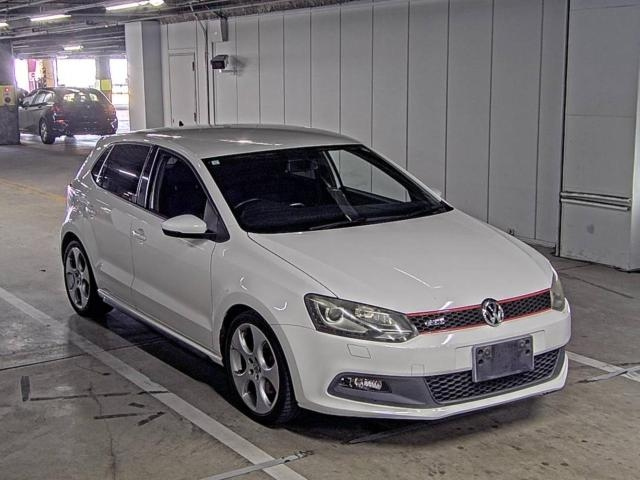 VOLKSWAGEN POLO 2011