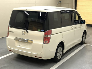 HONDA STEP WAGON 2010