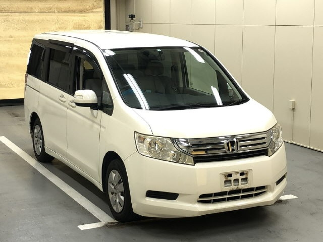 HONDA STEP WAGON 2010