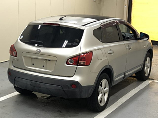 NISSAN DUALIS 2010