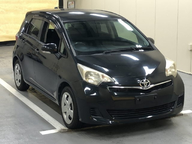 TOYOTA RACTIS 2012
