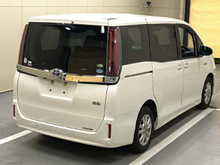 TOYOTA NOAH 2019