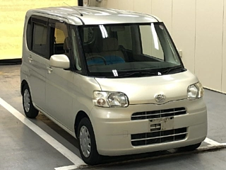 DAIHATSU TANTO 2008