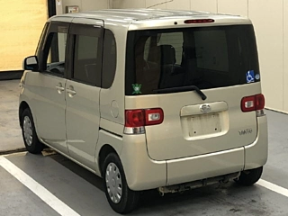 DAIHATSU TANTO 2008
