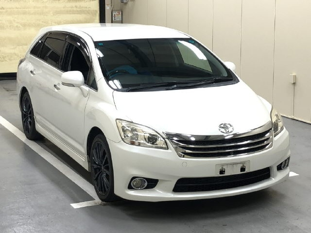 TOYOTA MARK X ZIO 2010