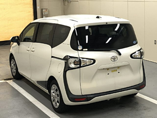 TOYOTA SIENTA 2016