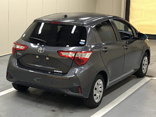 TOYOTA VITZ 2019