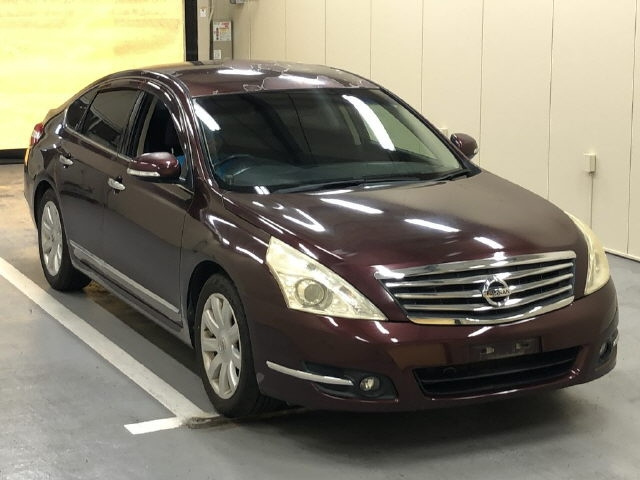 NISSAN TEANA 2010