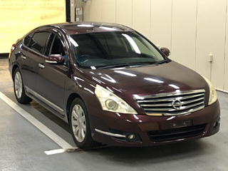 NISSAN TEANA 2010