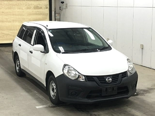 NISSAN AD 2020