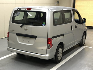 NISSAN NV200 2013