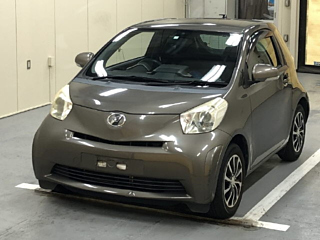 TOYOTA IQ 2010