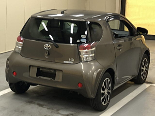 TOYOTA IQ 2010