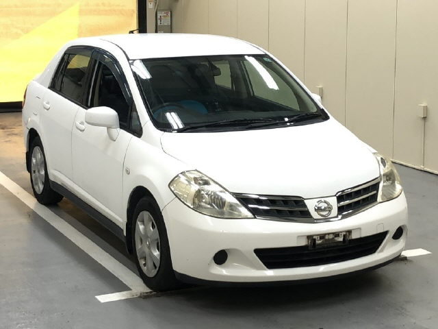 NISSAN TIIDA LATIO 2011