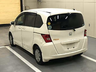 HONDA FREED 2010
