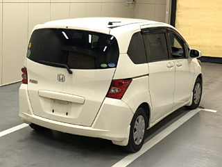 HONDA FREED 2010