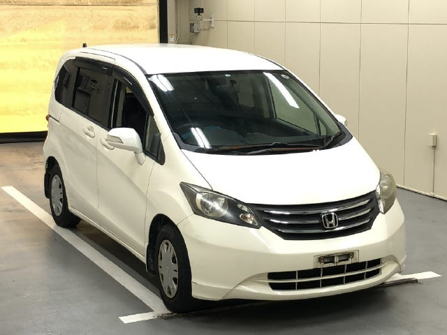 HONDA FREED 2010