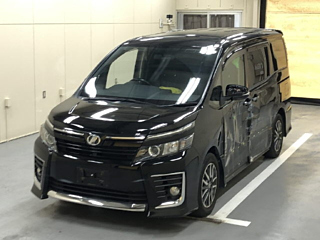 TOYOTA VOXY 2014