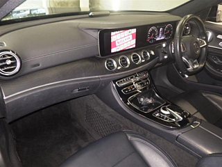 MERCEDES BENZ E CLASS WAGON 2017
