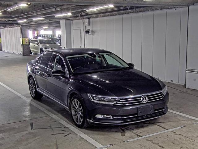 VOLKSWAGEN PASSAT 2018