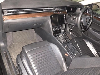 VOLKSWAGEN PASSAT 2018