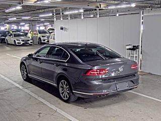 VOLKSWAGEN PASSAT 2018