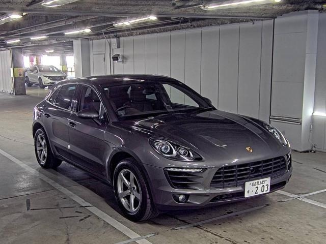 PORSCHE MACAN 2018
