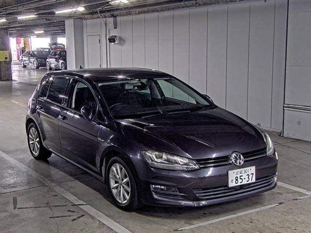 VOLKSWAGEN GOLF 2015