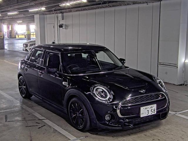 BMW MINI 2021