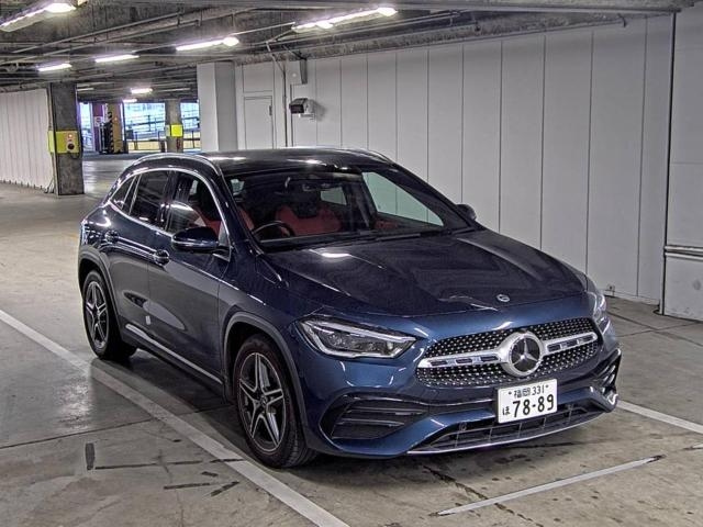 MERCEDES BENZ GLA CLASS 2023