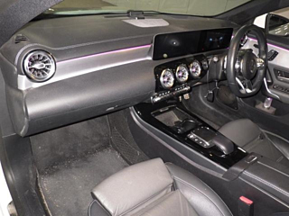 MERCEDES BENZ CLA CLASS 2020