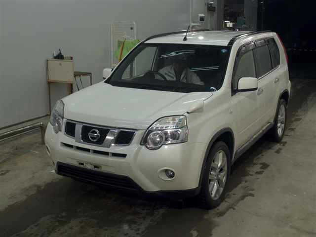 NISSAN X-TRAIL 2014