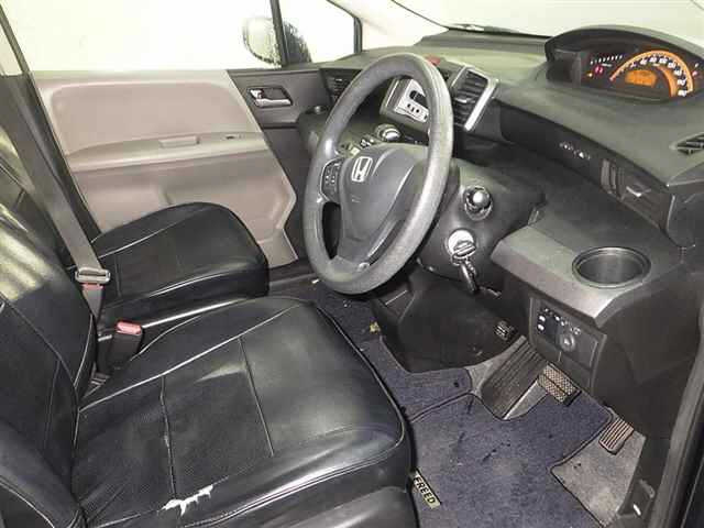 HONDA FREED 2009