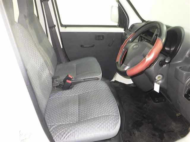 DAIHATSU HIJET VAN 2013