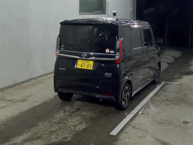 NISSAN ROOX 2021