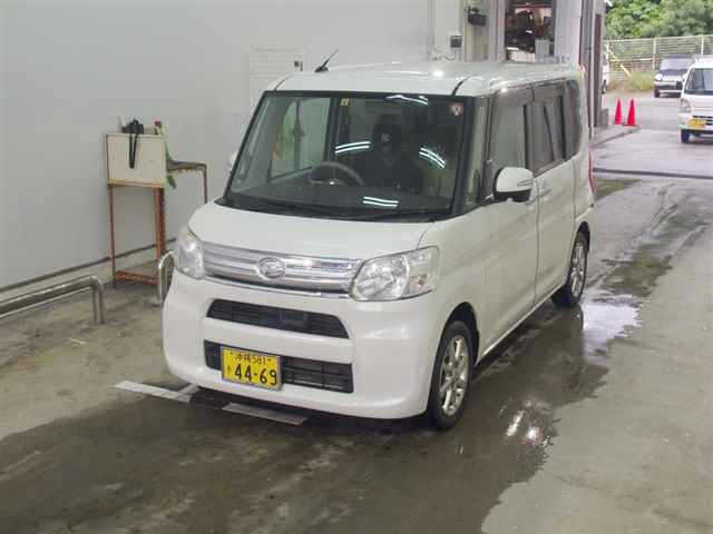 DAIHATSU TANTO 2014