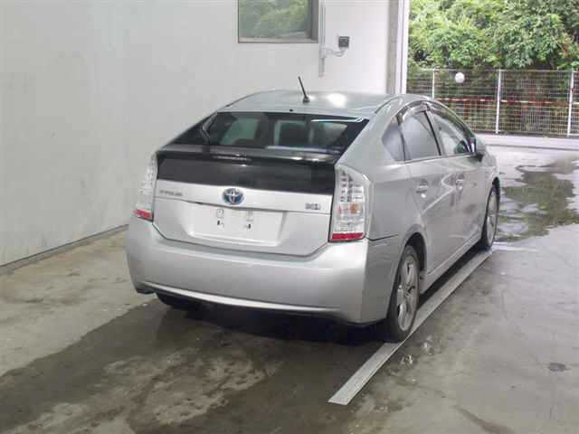 TOYOTA PRIUS 2010