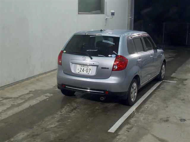 MAZDA VERISA 2012