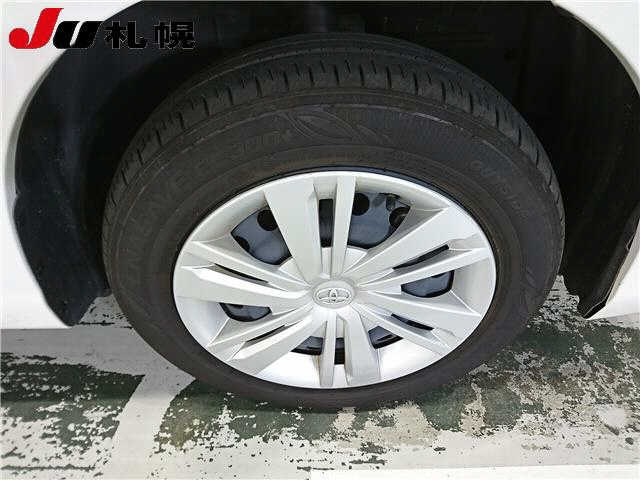 TOYOTA ROOMY 2023