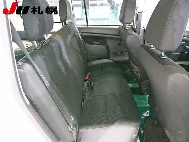 TOYOTA SUCCEED 2017