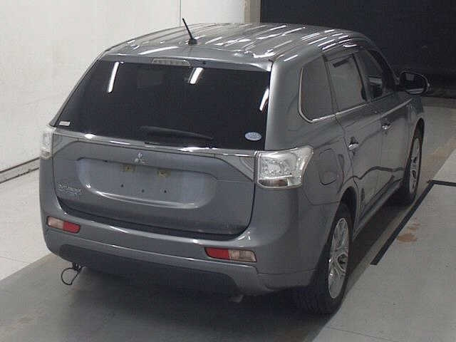 MITSUBISHI OUTLANDER PHEV 2013