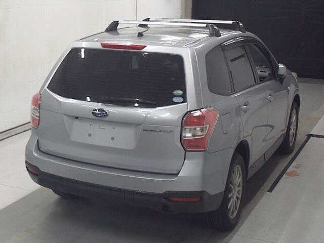 SUBARU FORESTER 2014