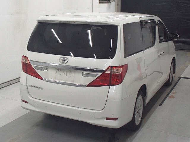 TOYOTA ALPHARD 2013