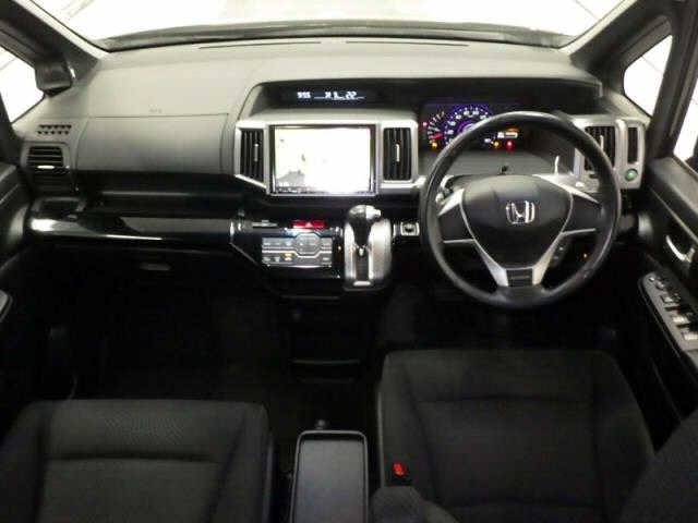 HONDA STEP WAGON 2013