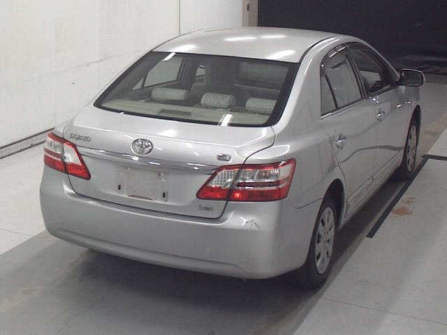 TOYOTA PREMIO 2010